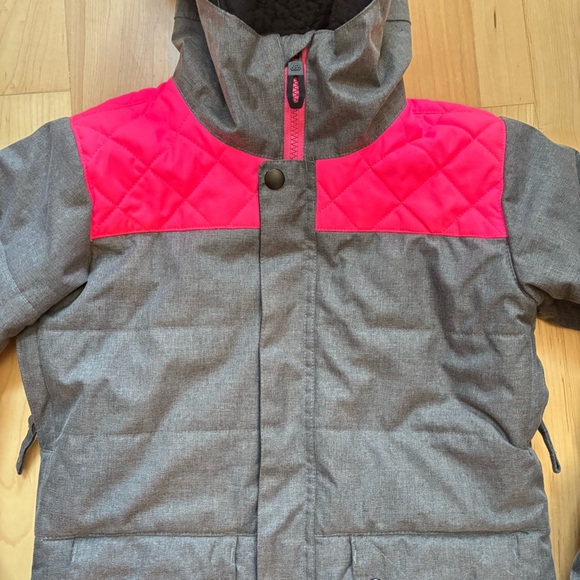 686 Girls Lily Waterproof Insulated Snow Jacket Charcoal Gray and Pink - Picture 6 of 16